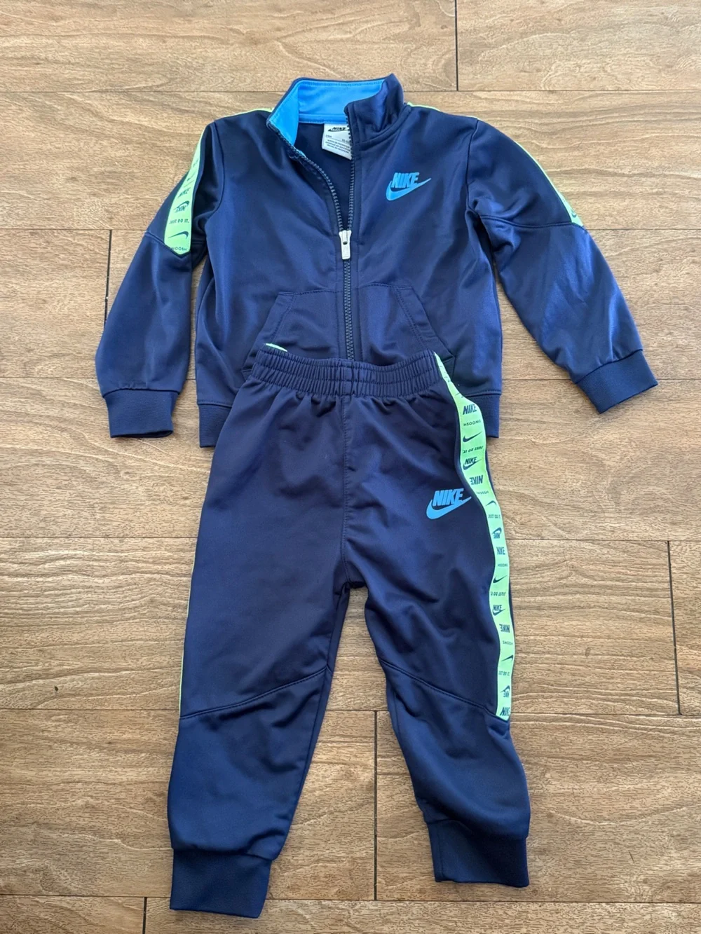 Nike Kids Navy Sweatpants & Jacket Set with Mint Stripe